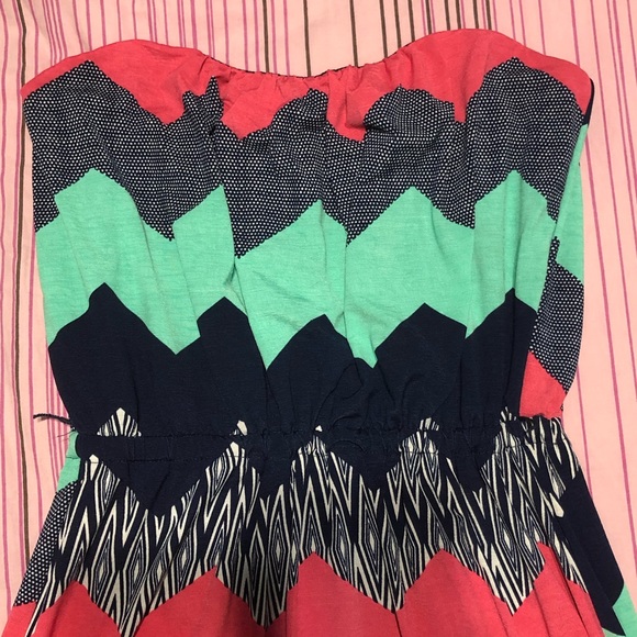 Patterned Zig-Zag Mini Dress - Picture 2 of 5